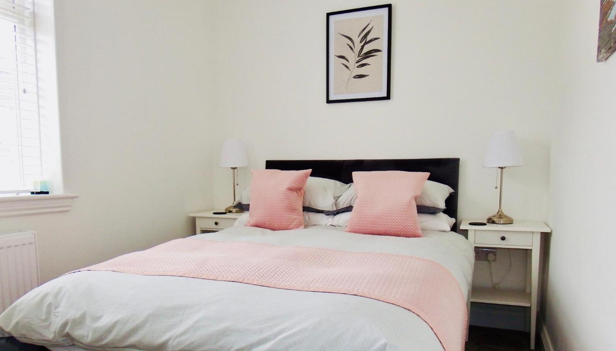 Newly Renovated 3 Bedroom Victorian Detached House ボーンマス エクステリア 写真