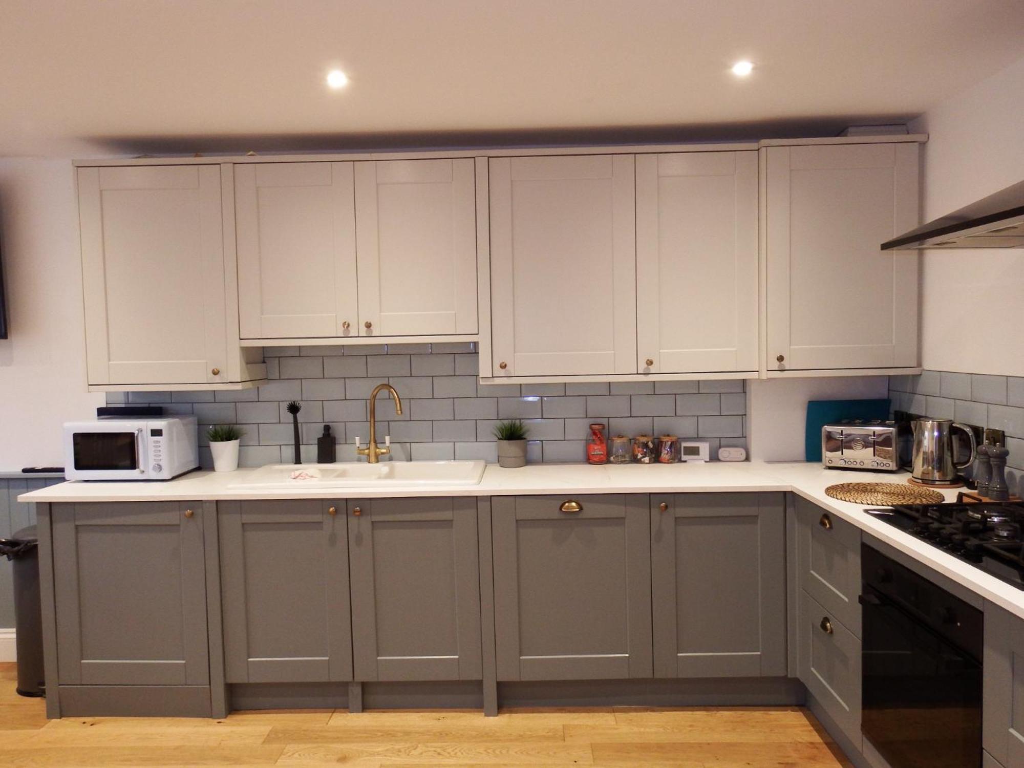 Newly Renovated 3 Bedroom Victorian Detached House ボーンマス エクステリア 写真