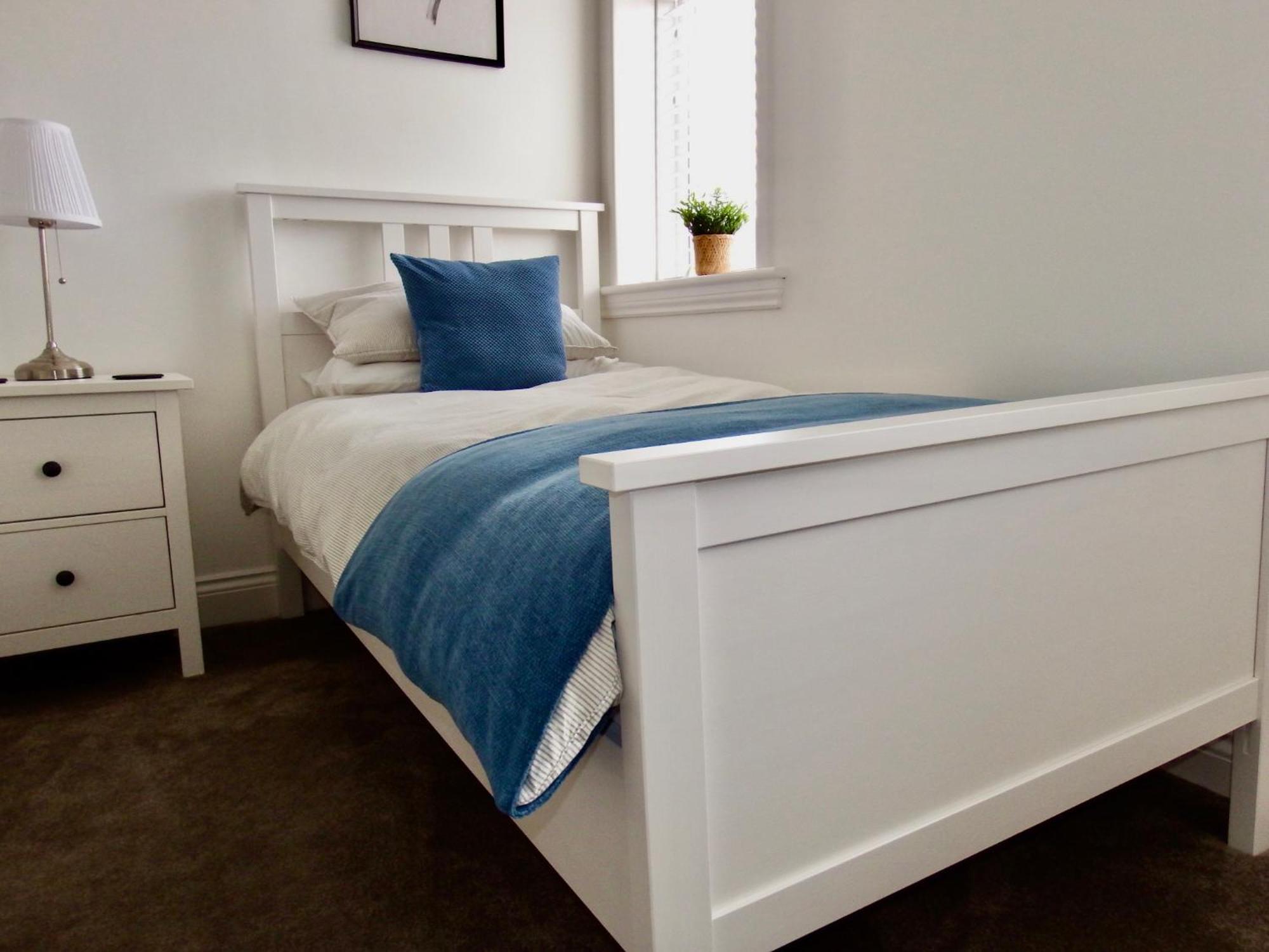 Newly Renovated 3 Bedroom Victorian Detached House ボーンマス エクステリア 写真