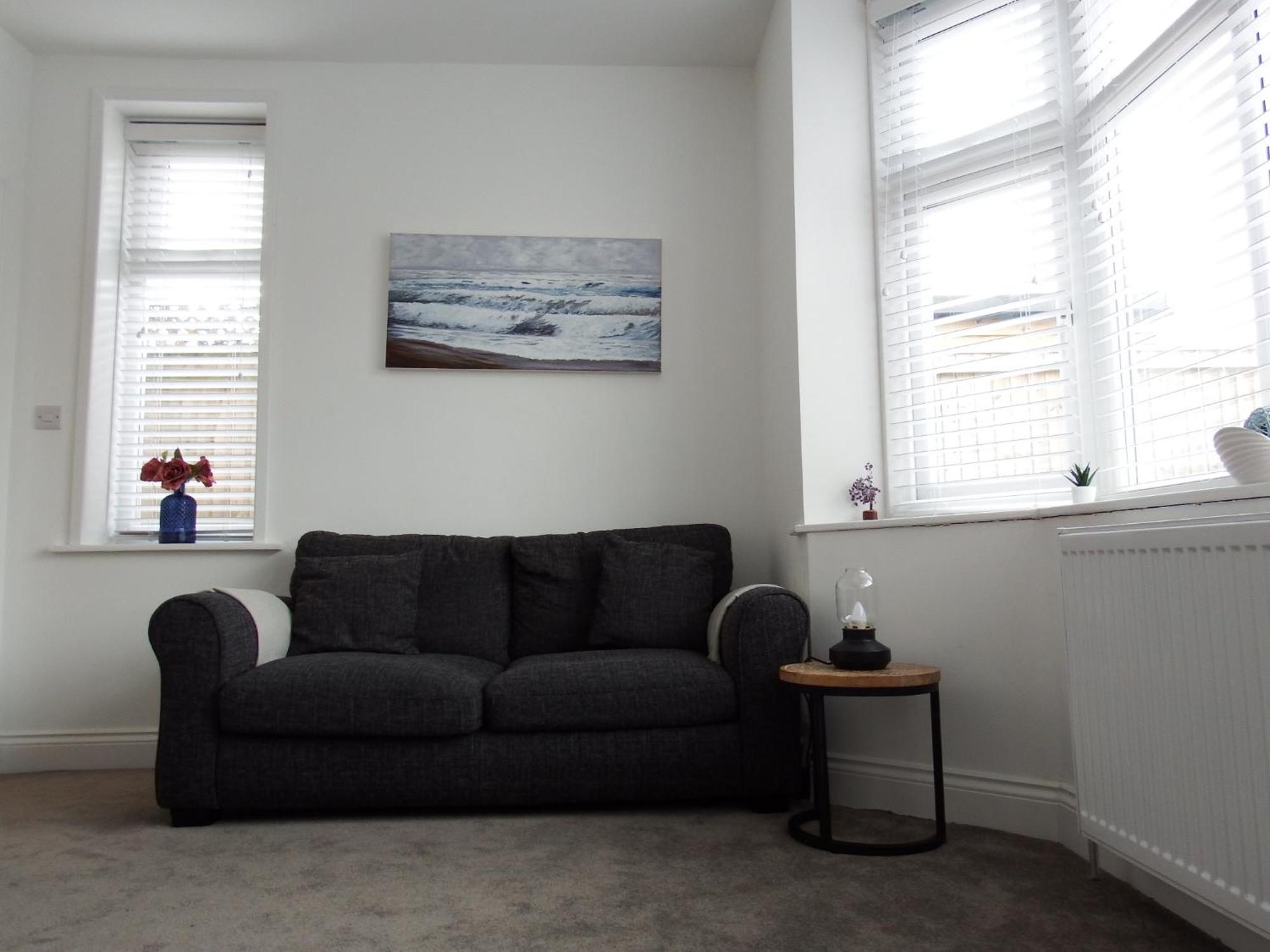 Newly Renovated 3 Bedroom Victorian Detached House ボーンマス エクステリア 写真